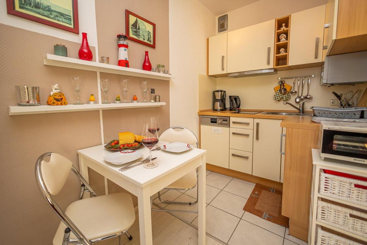 Studio 2 Im Eg Haus Stranddistel, Geschmackvoll Eingerichtete Ferienwohnung Fur 2 Personen In Zingst Exteriér fotografie